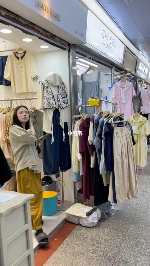 店主在广州服装批发市场一件也是批发价